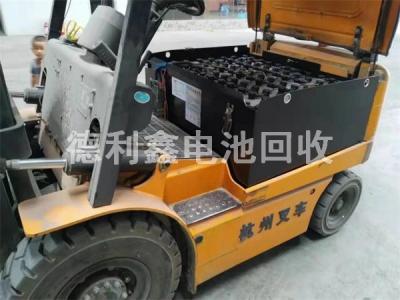 天津回收叉车蓄电池，淘汰叉车蓄电池回收